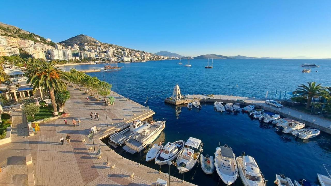 Sun N Blue Hotel Sarandë Quarto foto